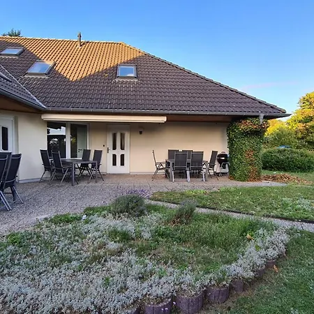 Haus 5 Elemente- Feuer Mit Terrasse, Bio-kamin Und 2 Schlafzimmer Koserow